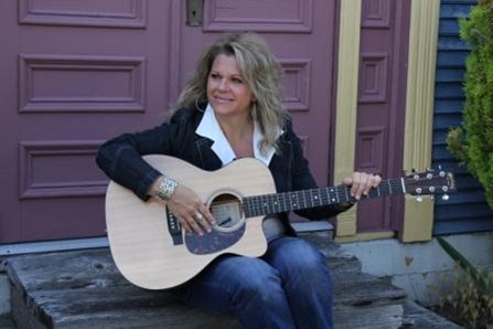 Shelly Dubois